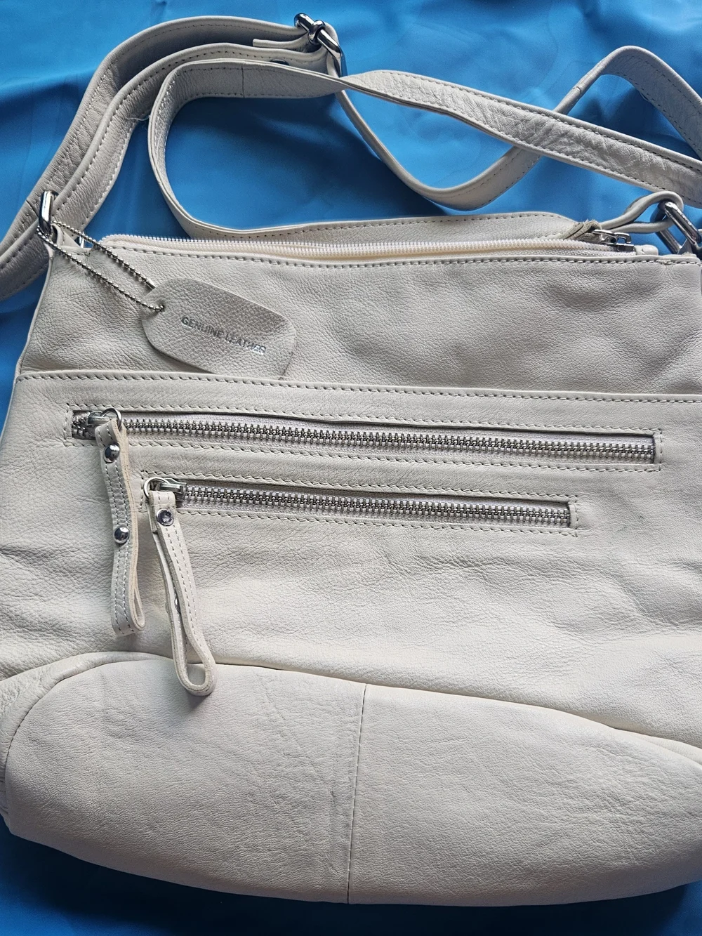 Leather Crossbody Bag in Light Beige - Casual Everyday Tote
